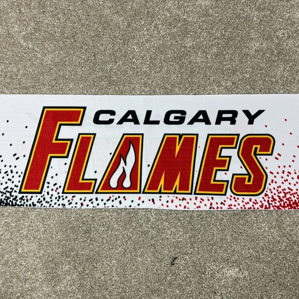 Reebok Unisex OSFA Red White Winter Fringe Calgary Flames Ice Hockey Scarf NWT‎